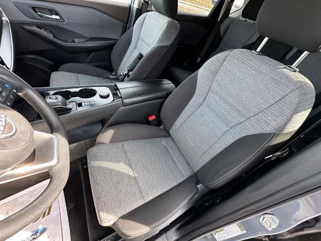 Used 2023 Nissan Rogue SV image 17