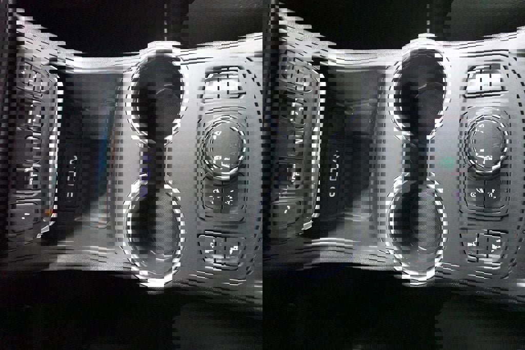 Used 2021 GMC Terrain SLT image 20