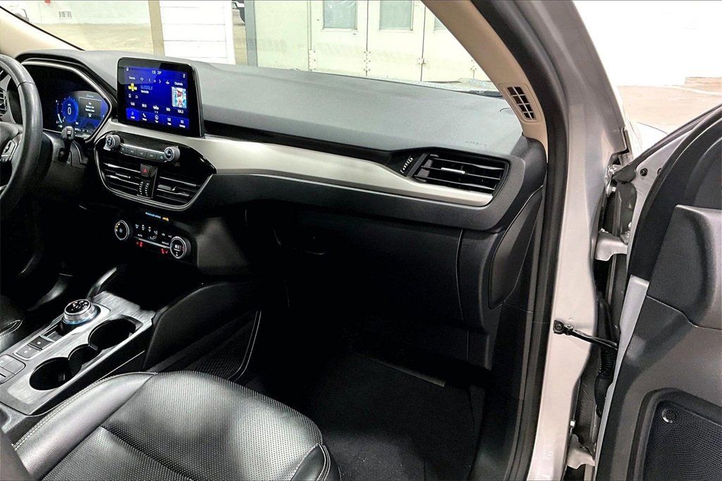 Certified 2020 Ford Escape SE Sport image 15