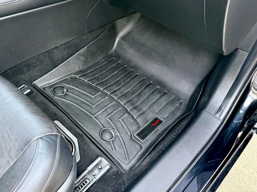 Used 2020 MAZDA MAZDA3 Premium image 48