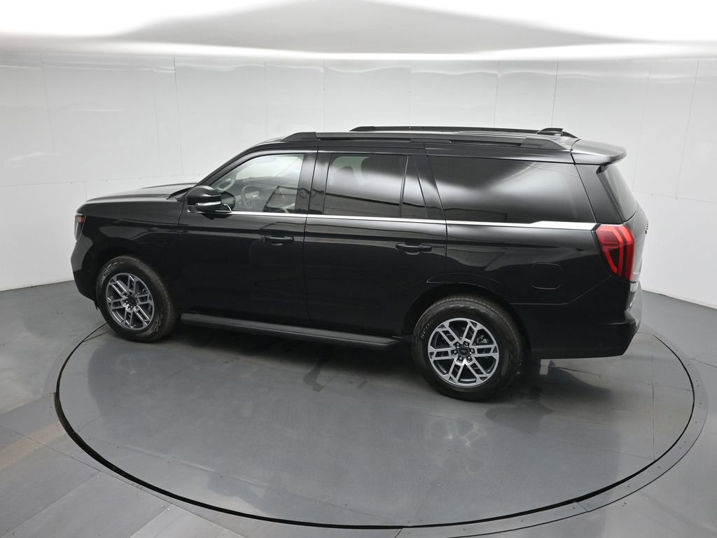 Certified 2025 Ford Expedition Active image 20