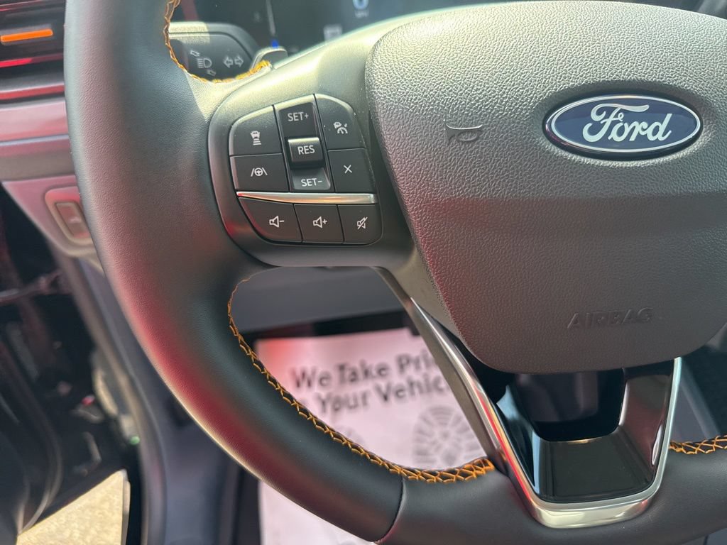 Certified 2025 Ford Maverick Tremor AWD/4WD image 18