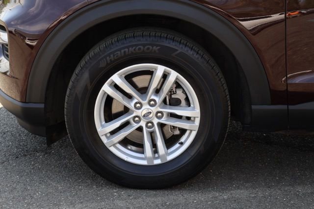 Certified 2022 Ford Explorer XLT w/ Equipment Group 202A image 9