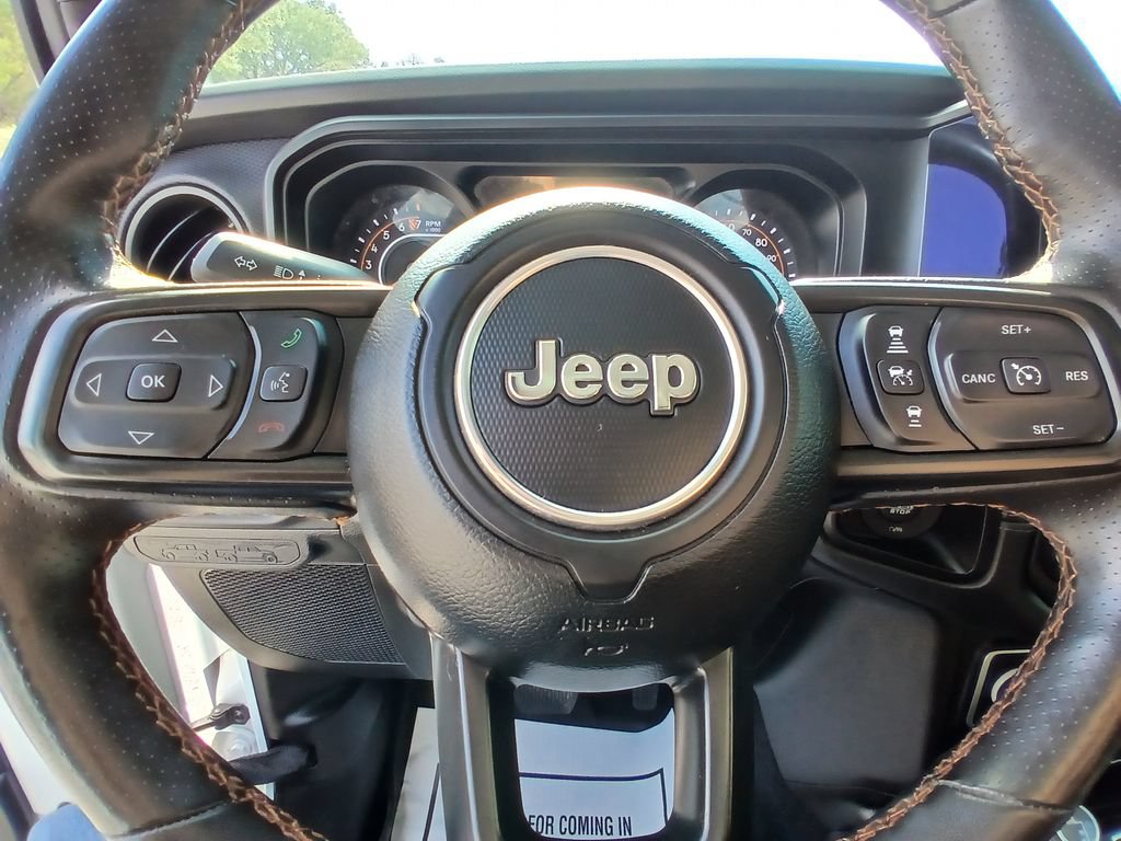 Used 2024 Jeep Gladiator Mojave w/ Convenience Group AWD/4WD image 21