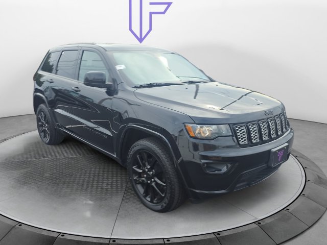 Used 2019 Jeep Grand Cherokee Altitude AWD/4WD image 7