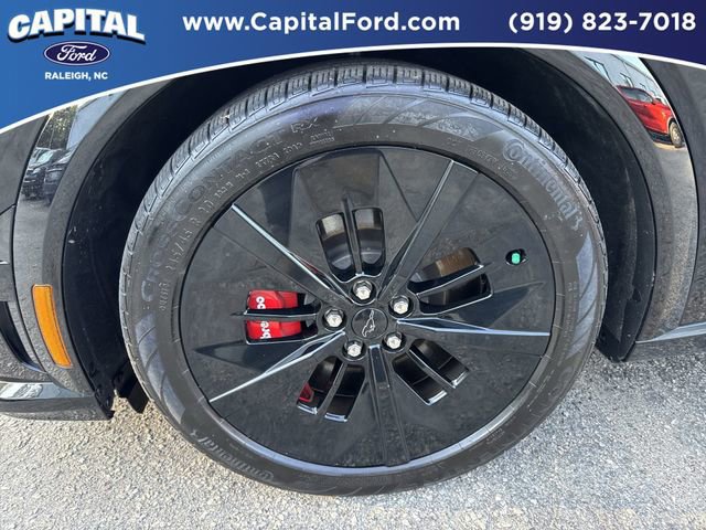 Certified 2025 Ford Mustang Mach-E GT image 12