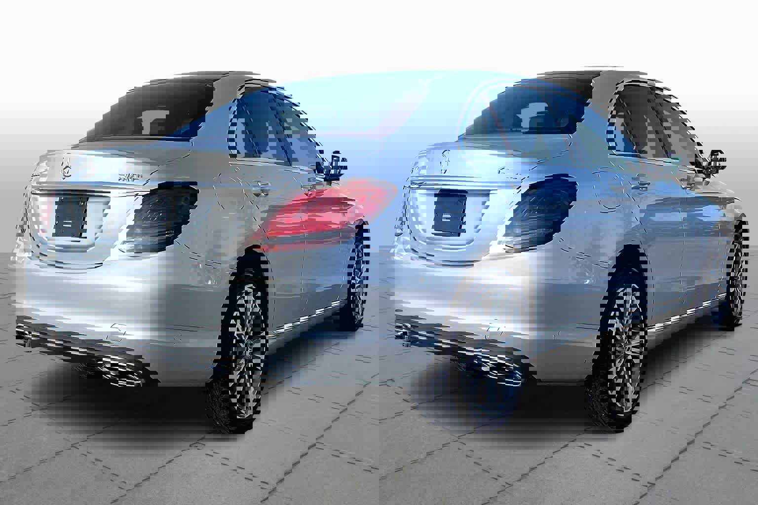 Used 2020 Mercedes-Benz C 300 4MATIC Sedan image 4