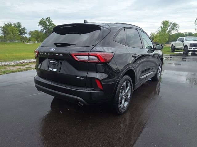 Certified 2024 Ford Escape ST-Line AWD/4WD image 8