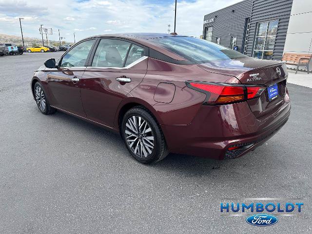 Used 2025 Nissan Altima 2.5 SV FWD image 7