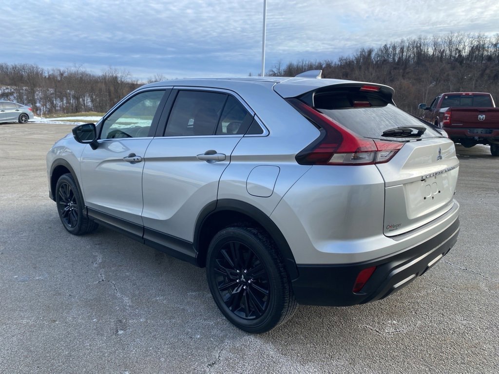 Used 2024 Mitsubishi Eclipse Cross LE image 3