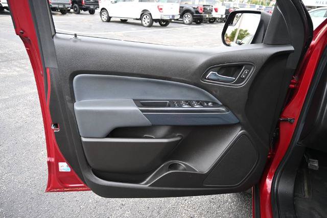 Used 2017 Chevrolet Colorado Z71 AWD/4WD image 18