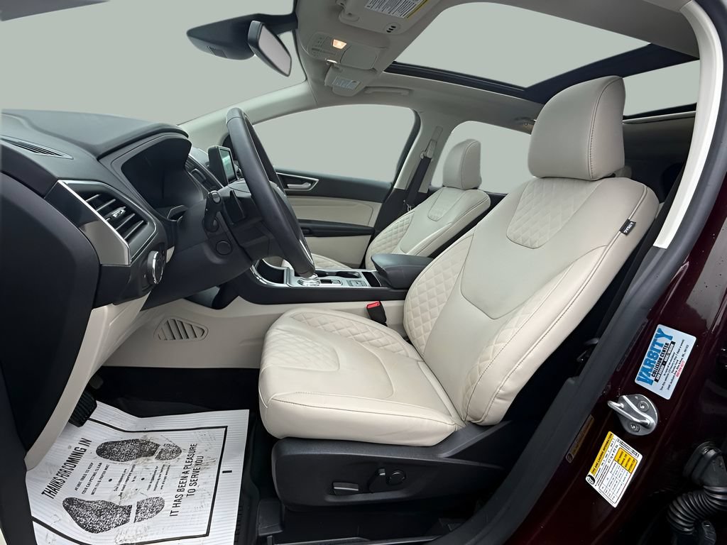 Certified 2024 Ford Edge Titanium w/ Equipment Group 301A AWD/4WD image 28
