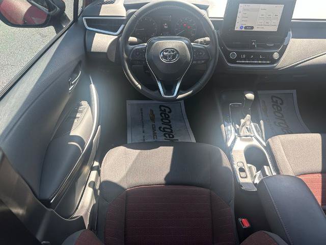 Used 2025 Toyota Corolla SE FWD image 6
