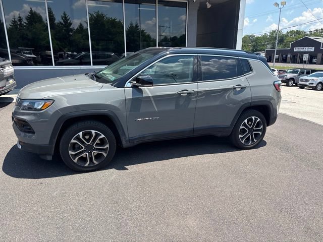 Used 2022 Jeep Compass Limited AWD/4WD image 4