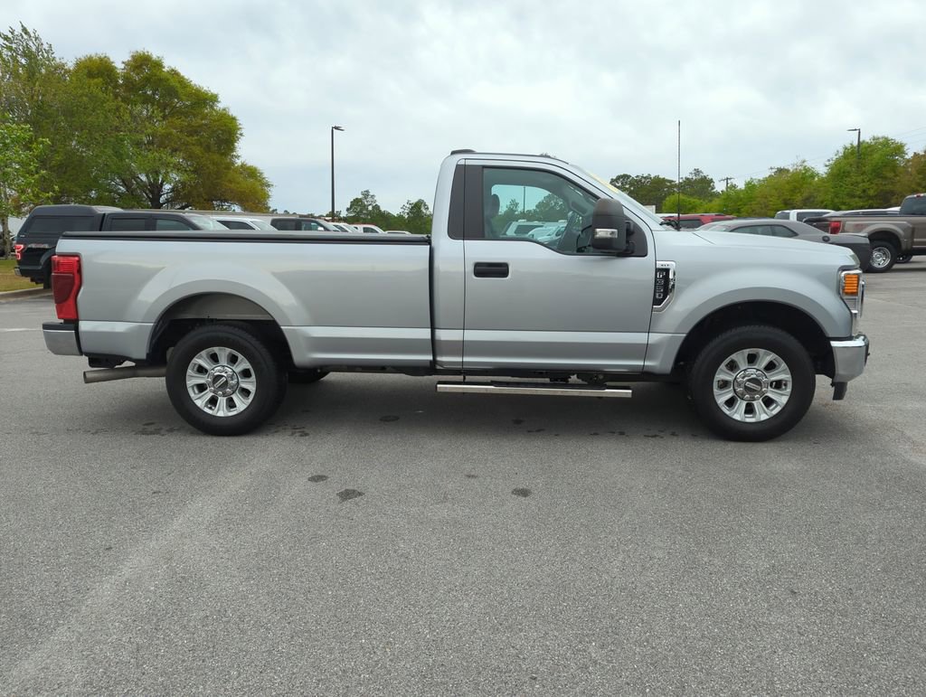 Certified 2022 Ford F350 XLT RWD image 4