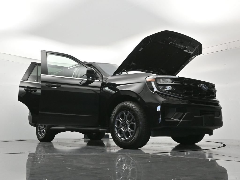 Certified 2025 Ford Expedition Active AWD/4WD image 50