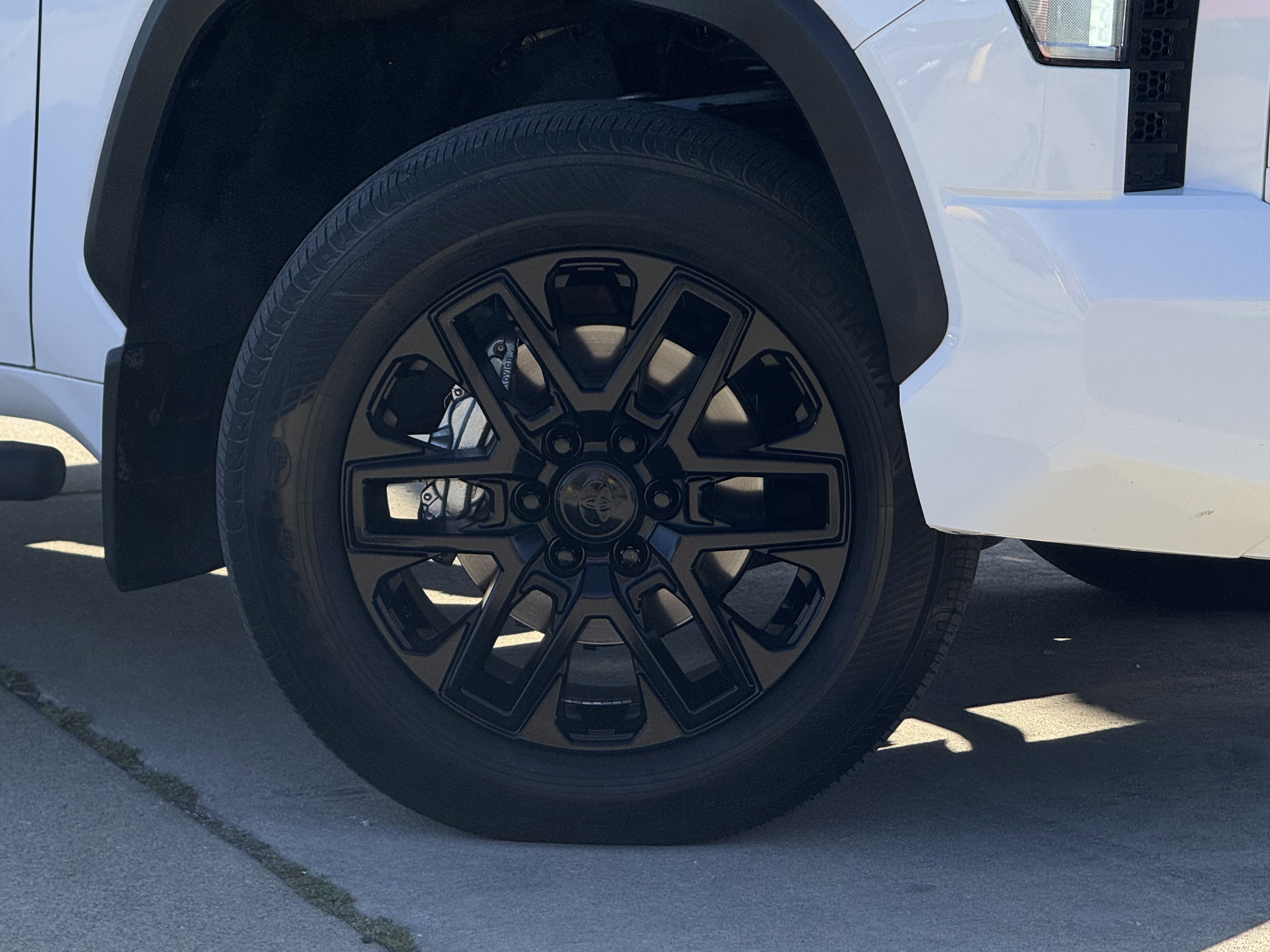 Used 2024 Toyota Tundra Limited image 7