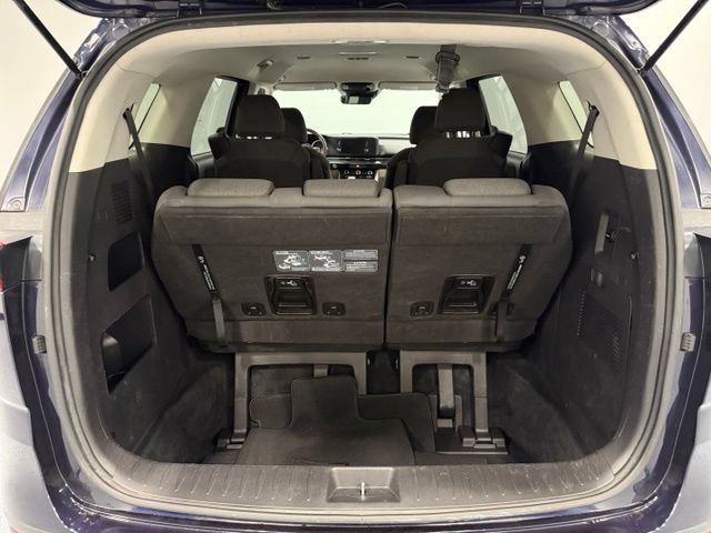 Used 2023 Kia Carnival LX FWD image 37