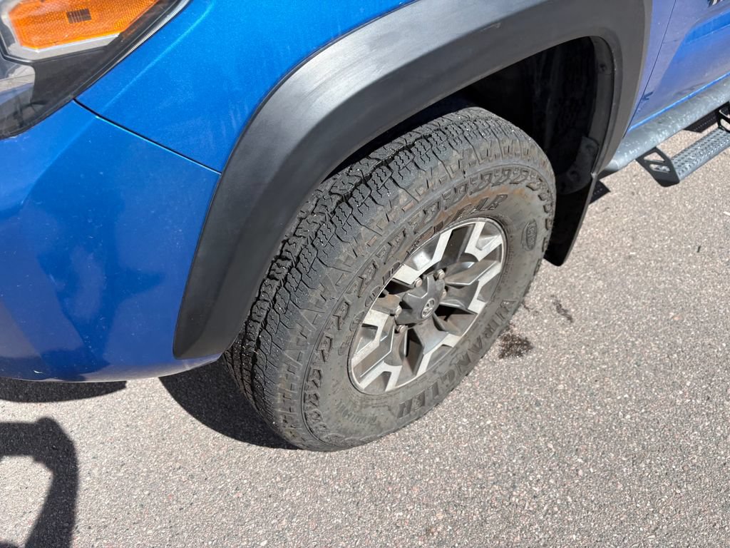 Used 2017 Toyota Tacoma TRD Off-Road w/ Tow Package RWD image 11
