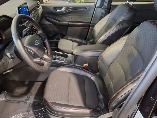 Certified 2025 Ford Escape ST-Line FWD image 18