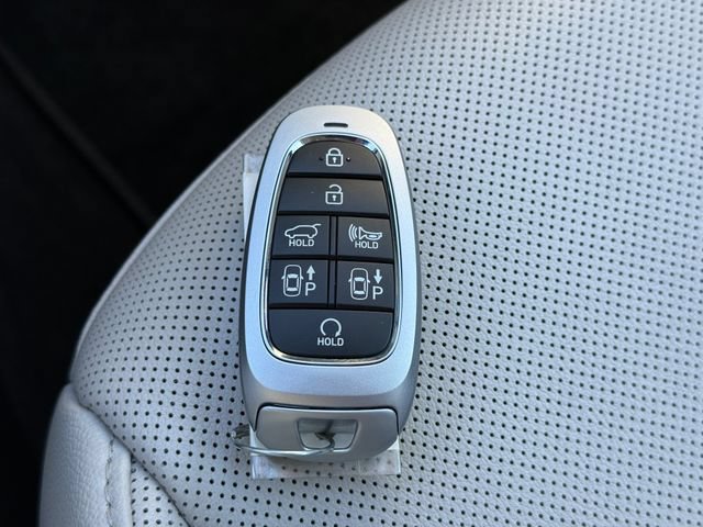 Used 2023 Hyundai Tucson Limited AWD/4WD image 14