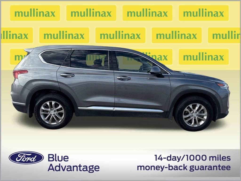 Used 2019 Hyundai Santa Fe SEL FWD image 2