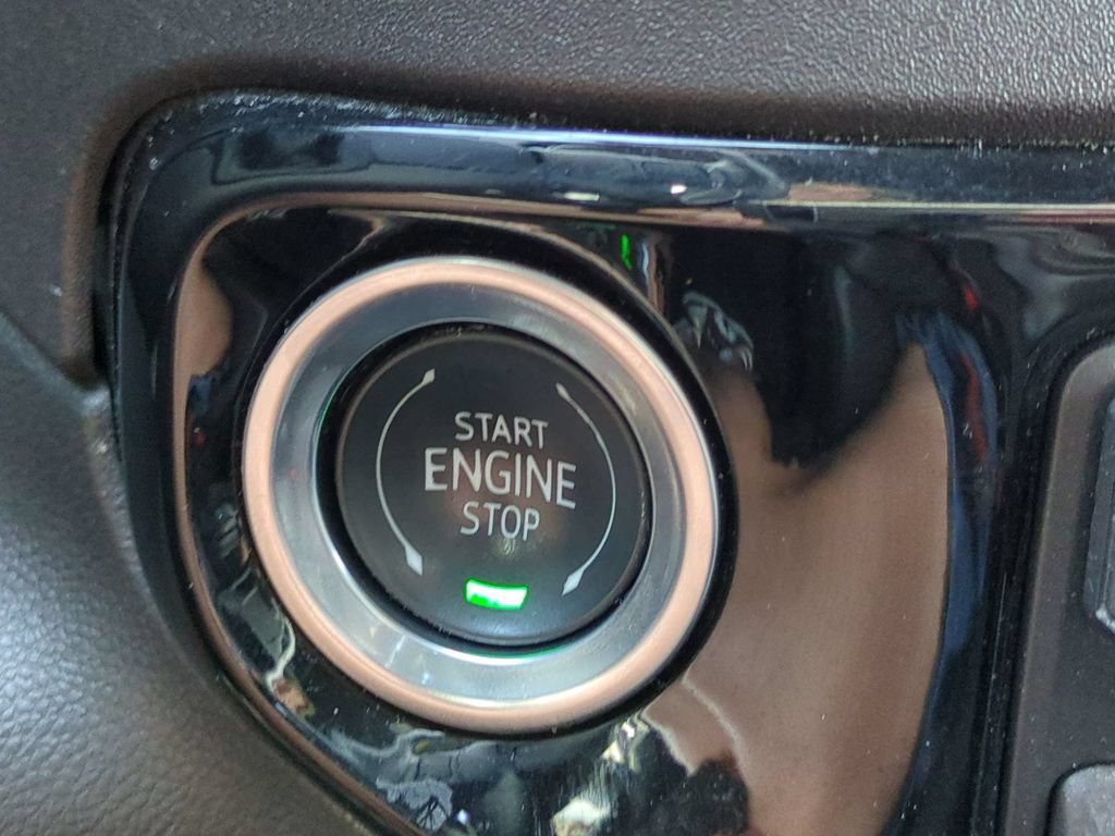 Used 2025 GMC Sierra 1500 SLT RWD image 31