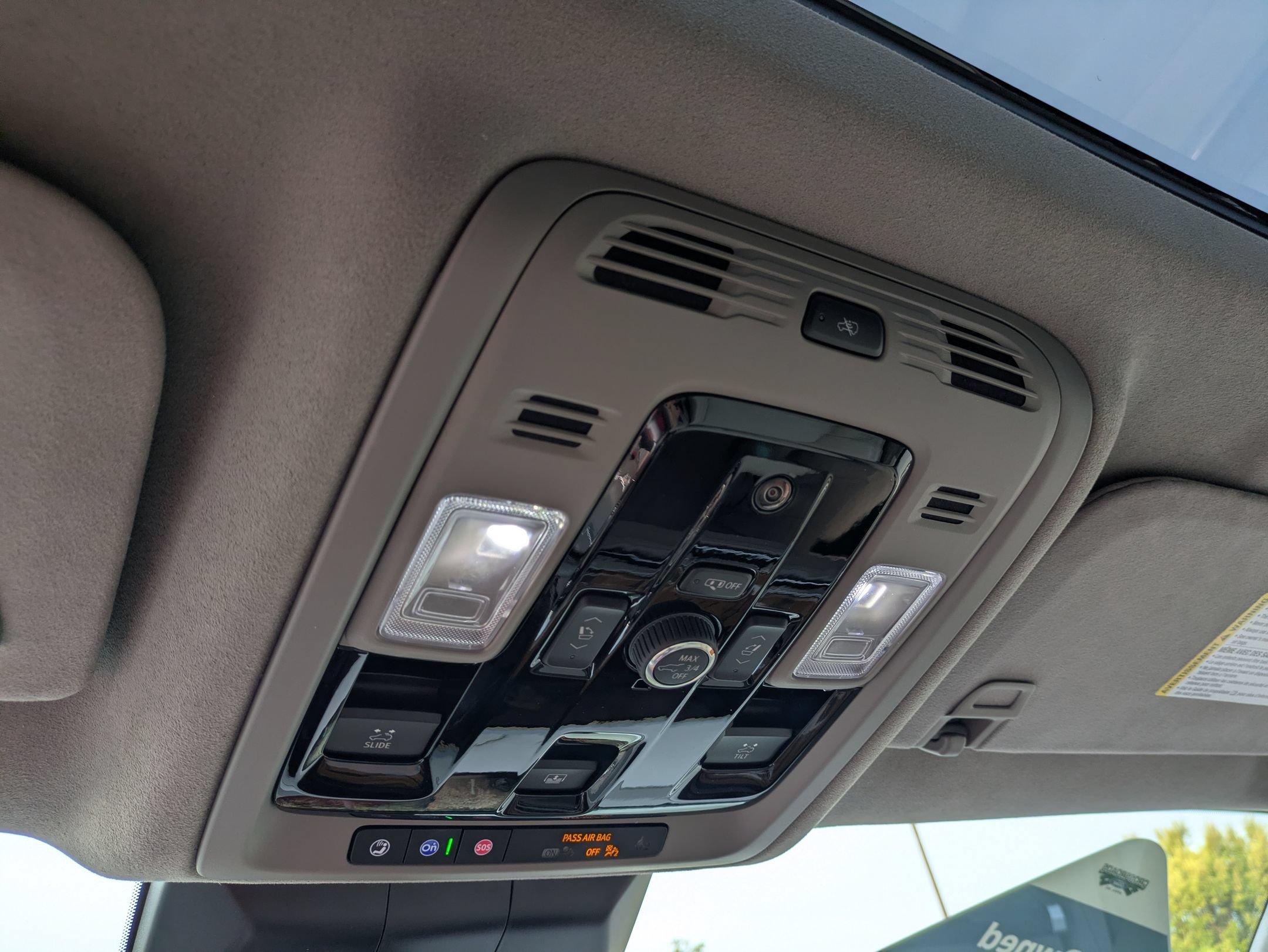 Used 2025 Cadillac Escalade ESV Sport Platinum AWD/4WD image 25