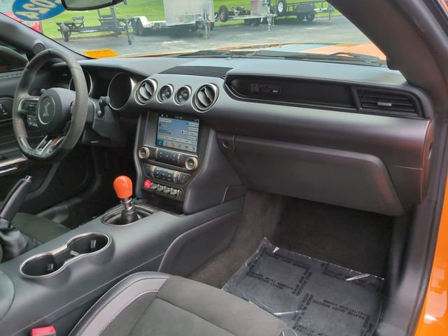 Certified 2018 Ford Mustang Shelby GT350 w/ Convenience Package RWD image 15