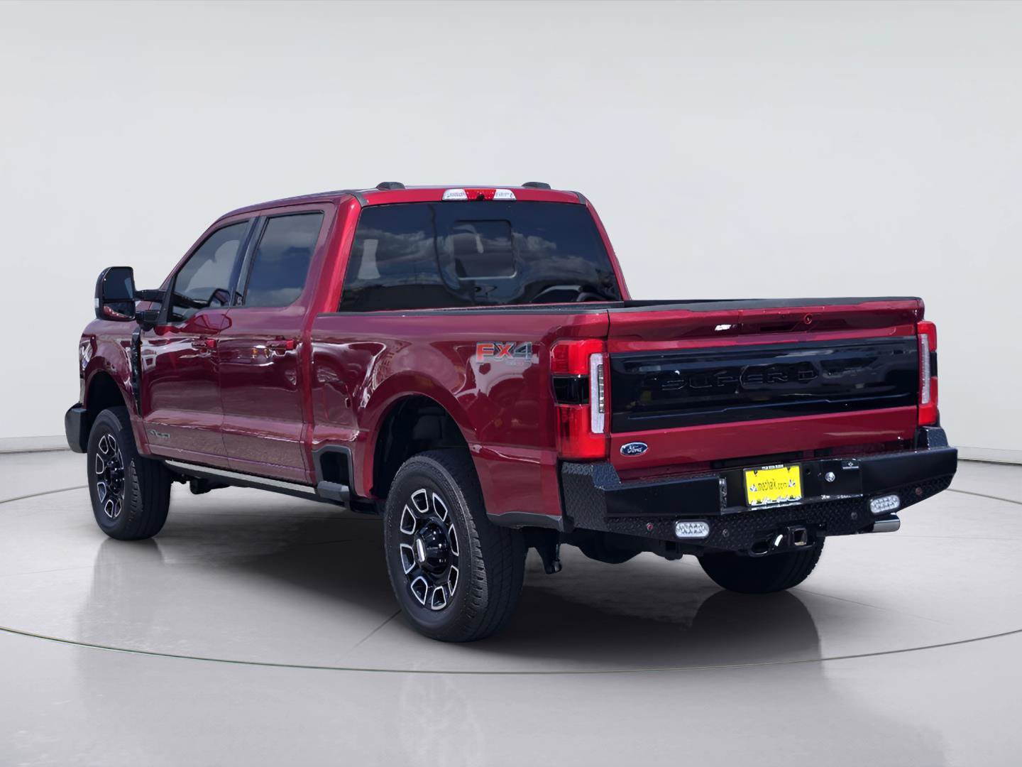 Certified 2025 Ford F250 Platinum w/ FX4 Off-Road Package AWD/4WD image 6