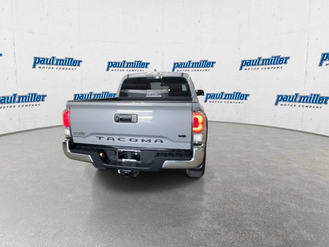 Used 2021 Toyota Tacoma TRD Off-Road w/ Blackout Package (TMS) AWD/4WD image 10