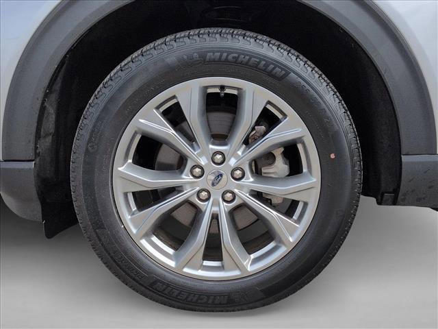 Certified 2022 Ford Explorer Limited w/ Equipment Group 301A AWD/4WD image 24