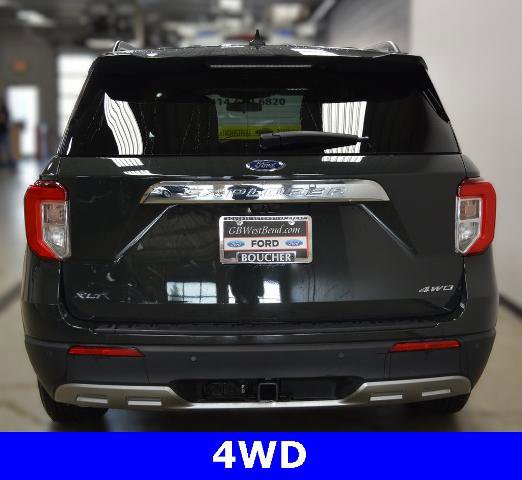 Certified 2022 Ford Explorer XLT w/ Equipment Group 202A image 4