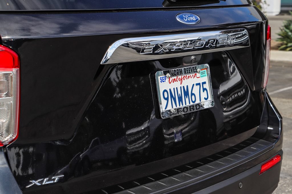 Certified 2024 Ford Explorer XLT RWD image 13