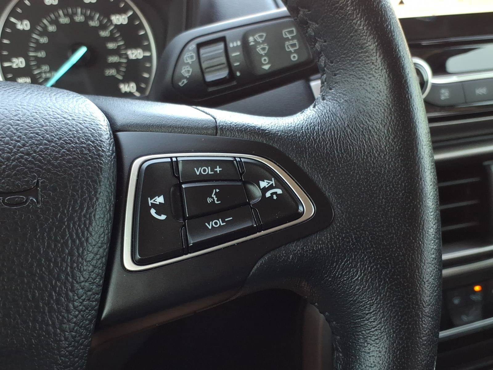 Certified 2019 Ford EcoSport SE w/ SE Convenience Package FWD image 25
