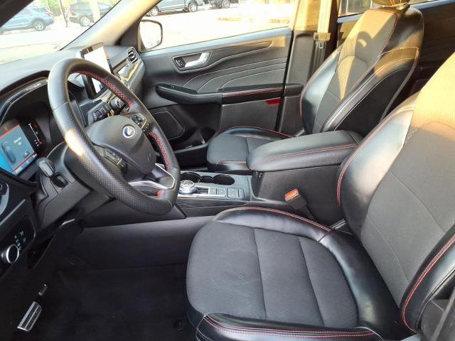 Certified 2023 Ford Escape ST-Line AWD/4WD image 9