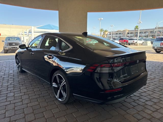 Used 2023 Honda Accord Sport image 3