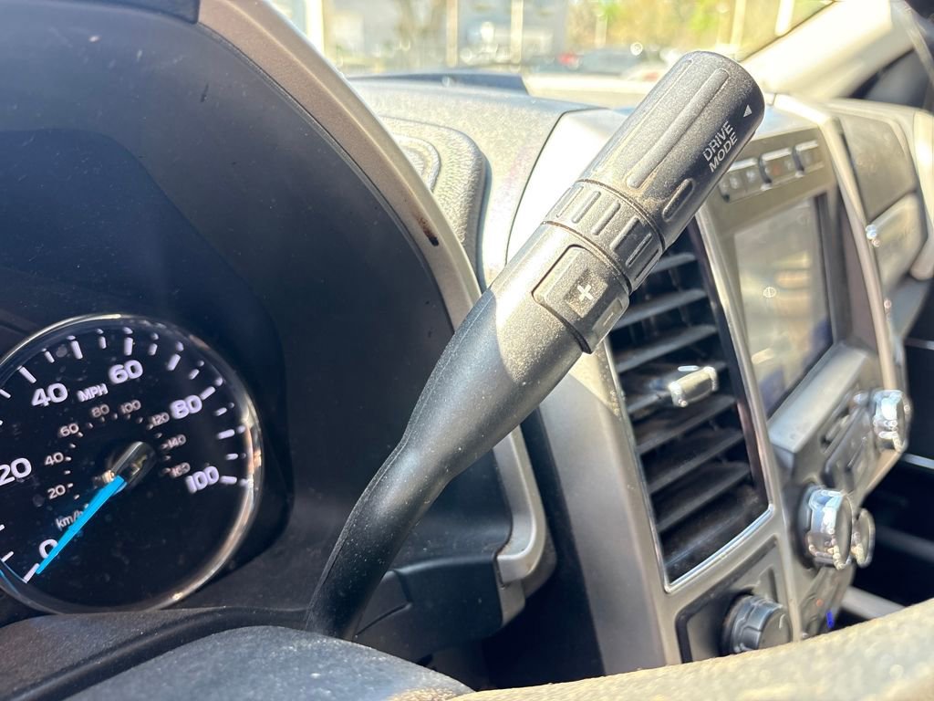 Certified 2021 Ford F350 Lariat w/ Lariat Value Package image 27