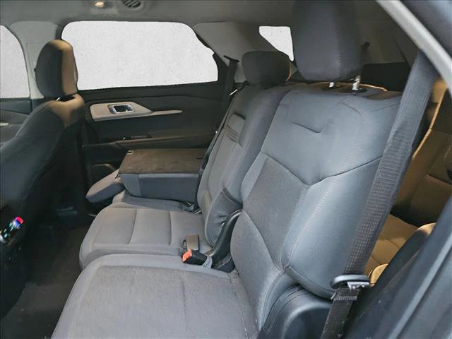 Certified 2025 Ford Explorer Active image 21