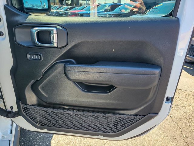 Used 2025 Jeep Gladiator Sport AWD/4WD image 28