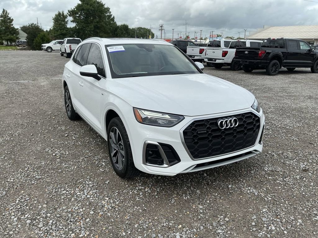 Used 2022 Audi Q5 2.0T Premium w/ Convenience Package AWD/4WD image 10