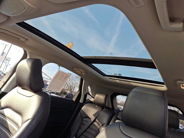 Certified 2022 Ford Edge SEL w/ Convenience Package image 14