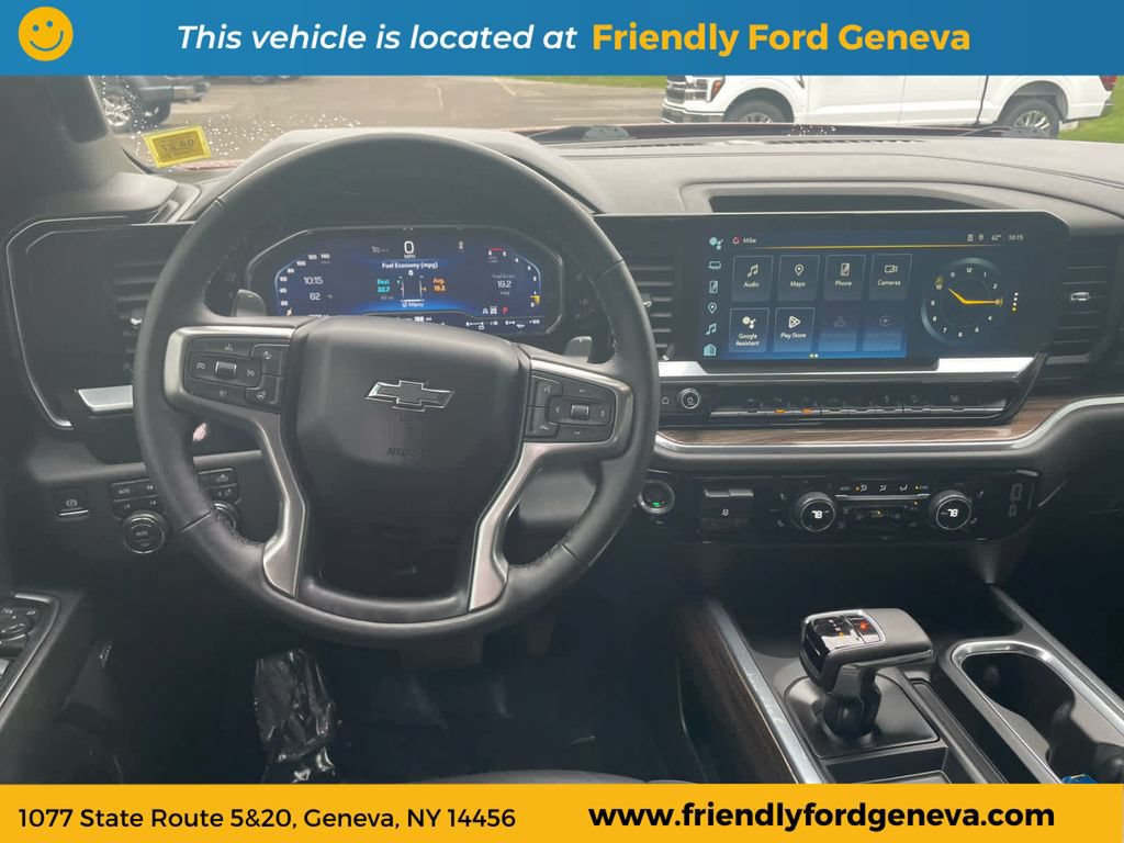 Used 2024 Chevrolet Silverado 1500 RST AWD/4WD image 11