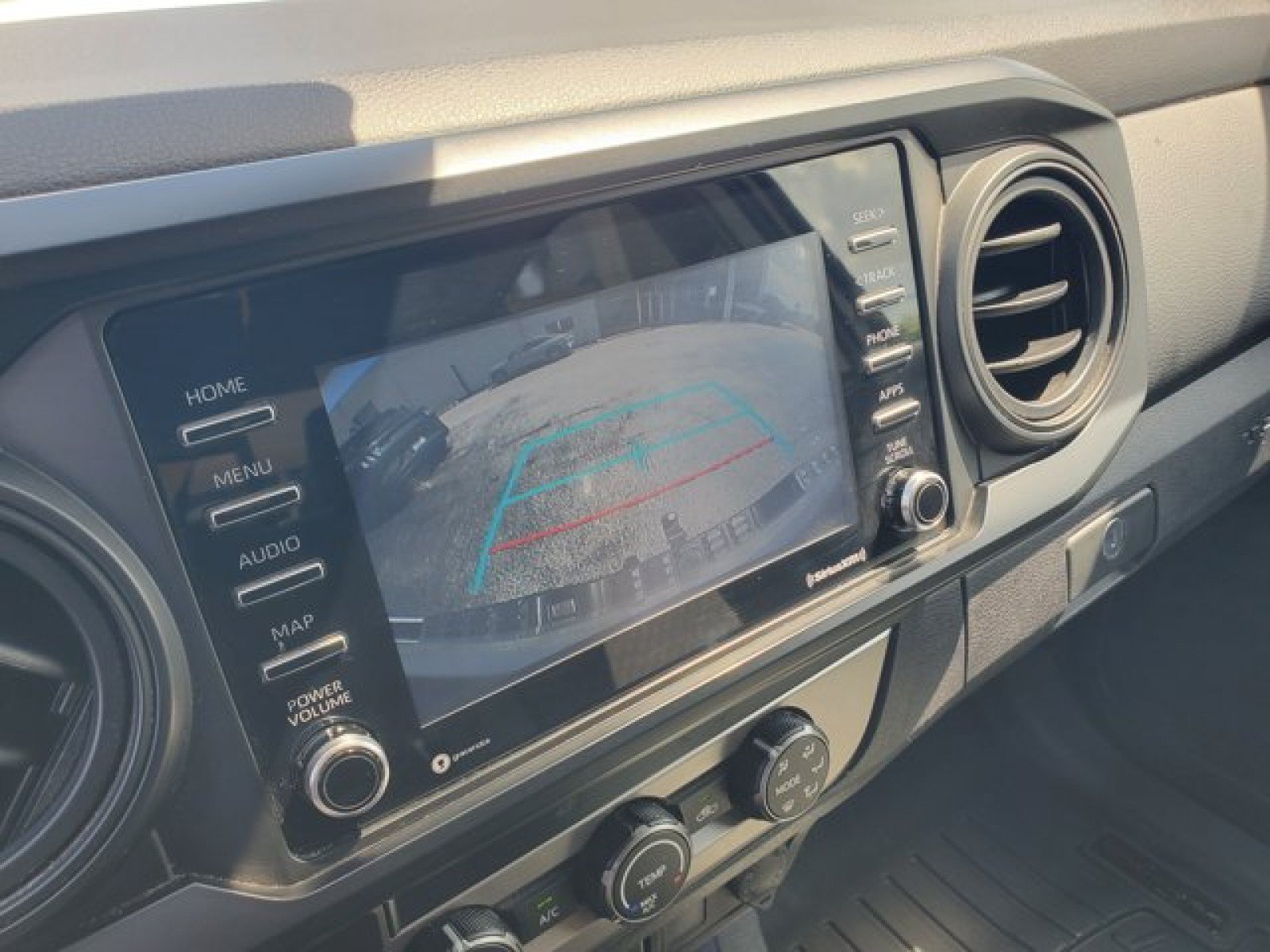 Used 2020 Toyota Tacoma SR w/ SR Convenience Package RWD image 19