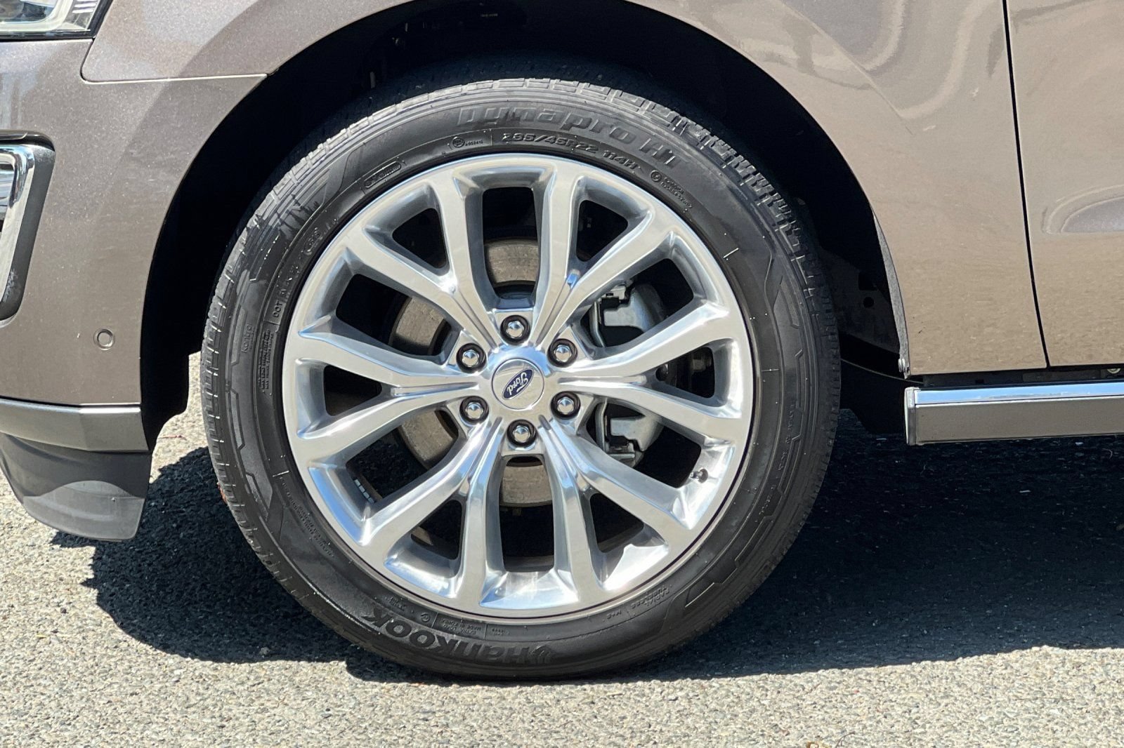 Certified 2019 Ford Expedition Limited w/ Equipment Group 302A AWD/4WD image 44