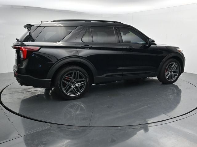 Certified 2025 Ford Explorer ST AWD/4WD image 10
