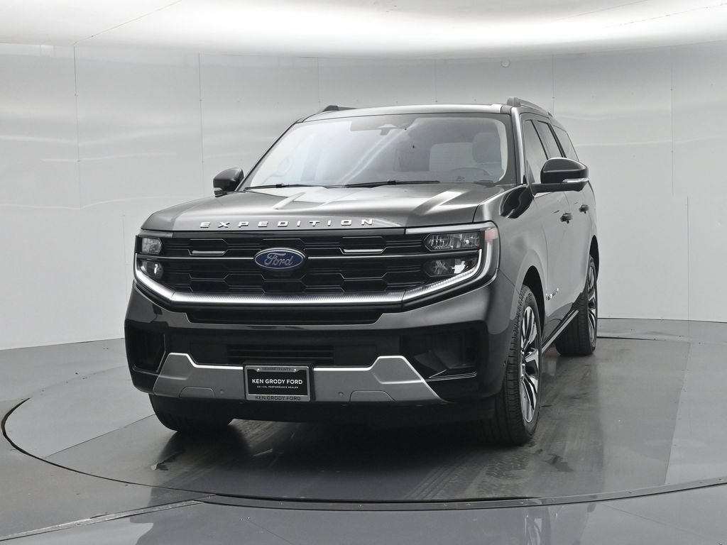 Certified 2025 Ford Expedition Platinum w/ Driver's Package AWD/4WD image 62