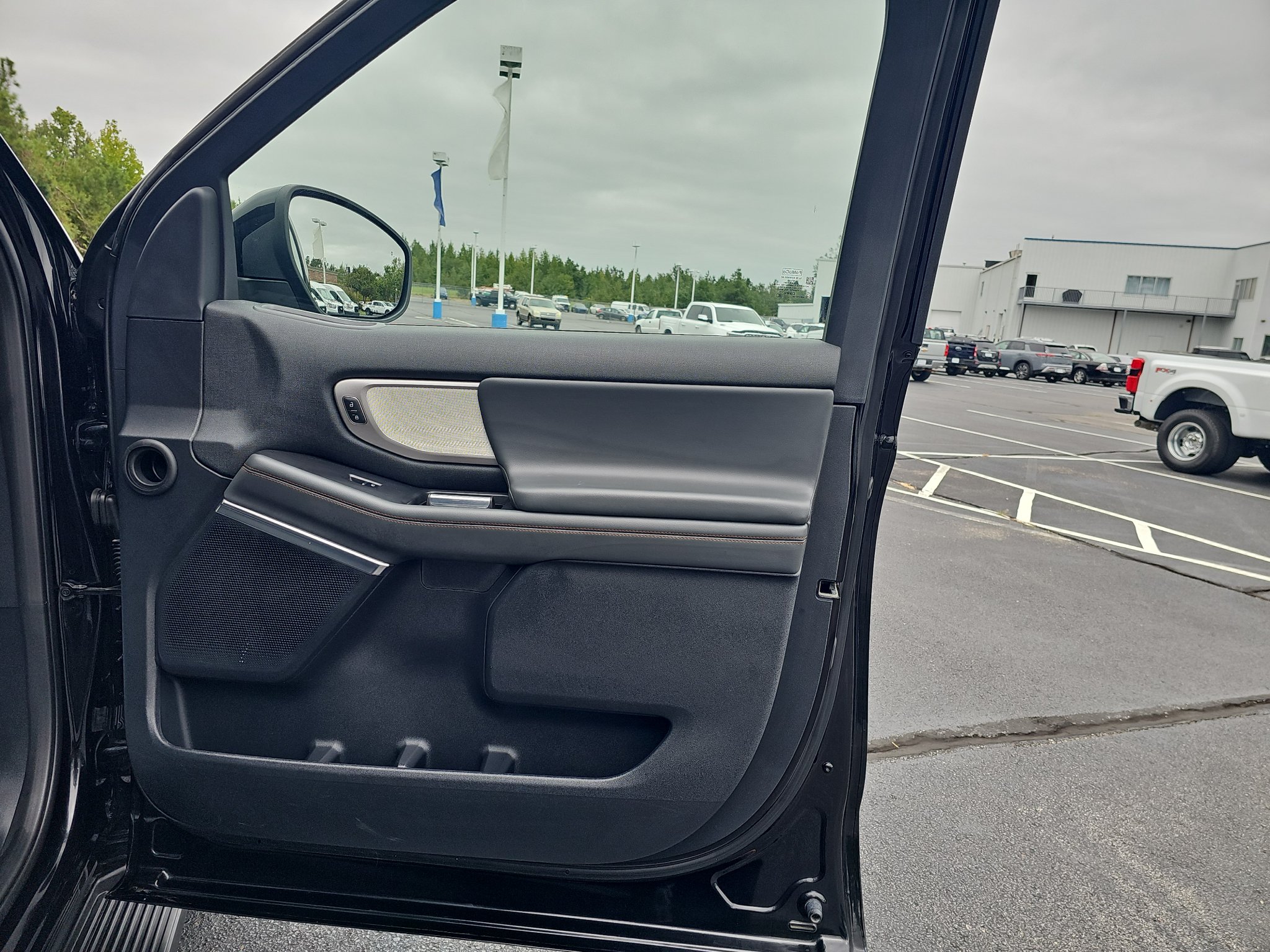 Certified 2025 Ford Expedition Active RWD image 19