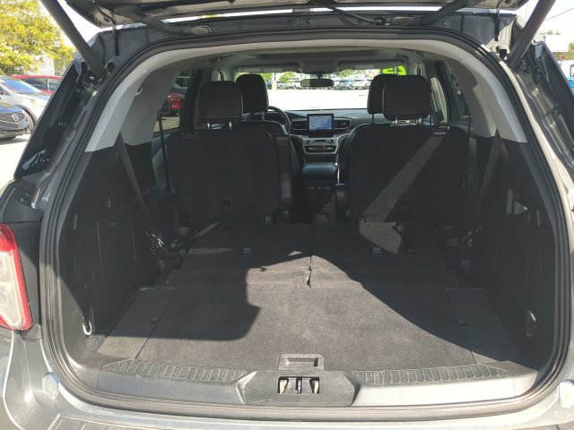 Certified 2023 Ford Explorer XLT w/ Equipment Group 202A AWD/4WD image 13