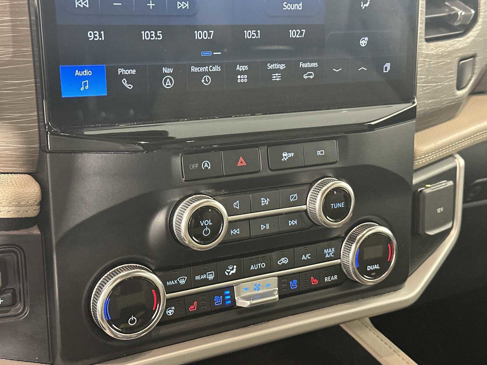 Certified 2023 Ford Expedition Max Limited image 31